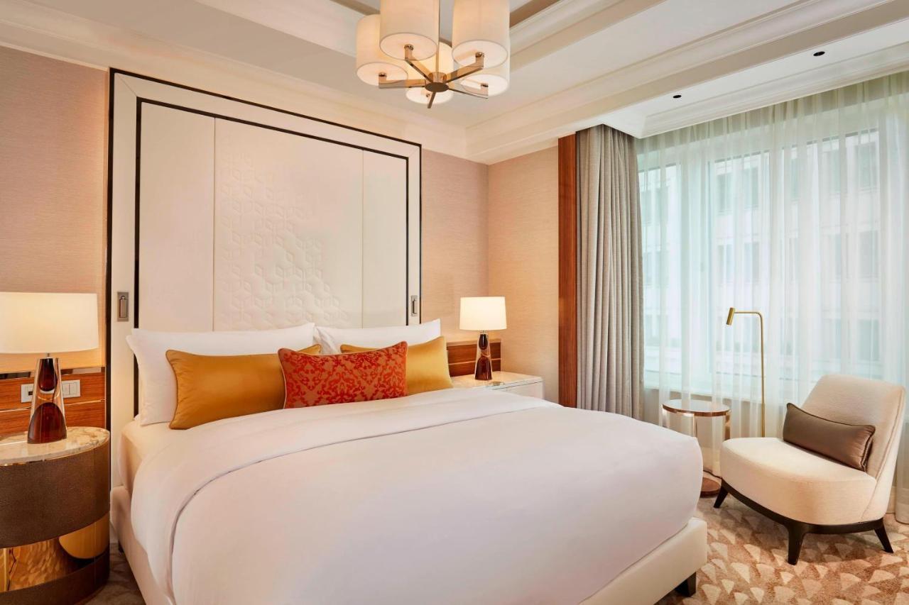 Hotel The Ritz-carlton, 5*